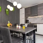 Διαμέρισμα Family-friendly With Swimming Pool - 21760