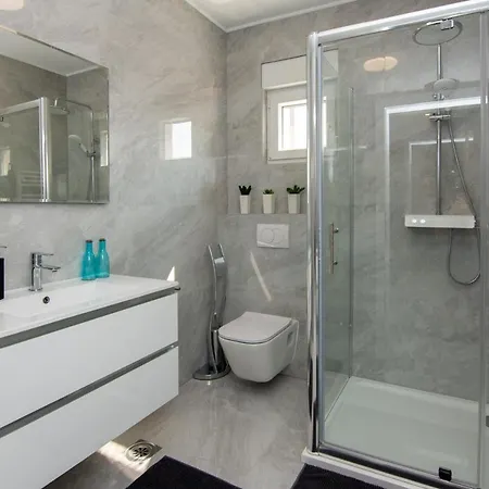 Apartment Family Friendly With A Swimming Pool - 21760 Vir