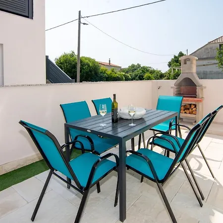 Family-friendly With Swimming Pool - 21760