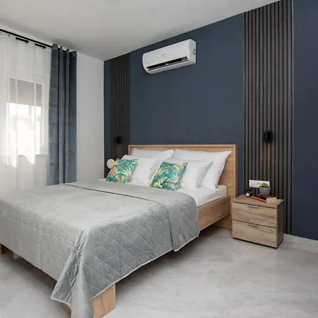 Apartment Family Friendly With A Swimming Pool - 21760 Vir